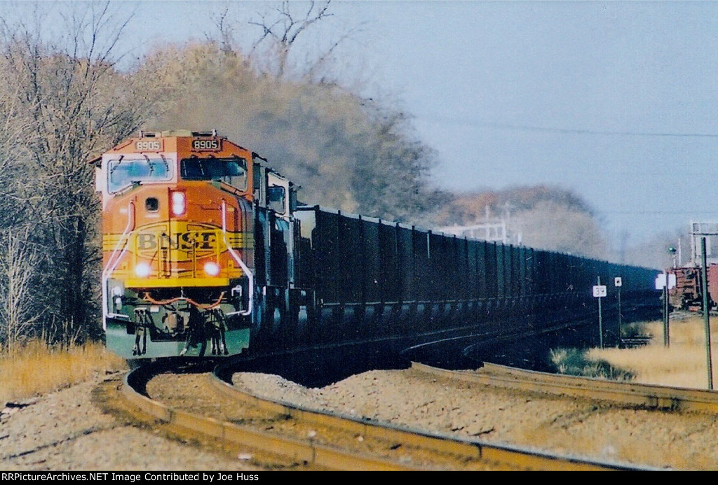 BNSF 8905 East